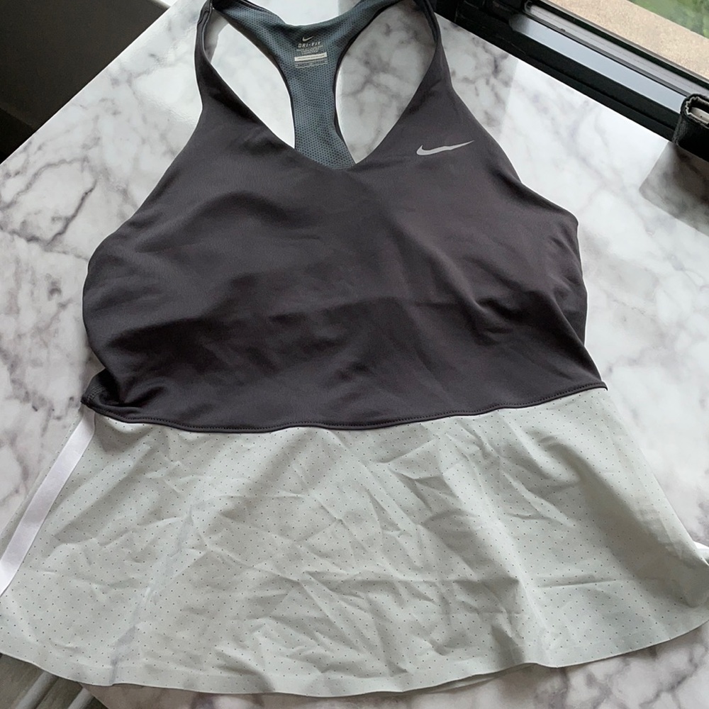 Nike tennis top with under bra.